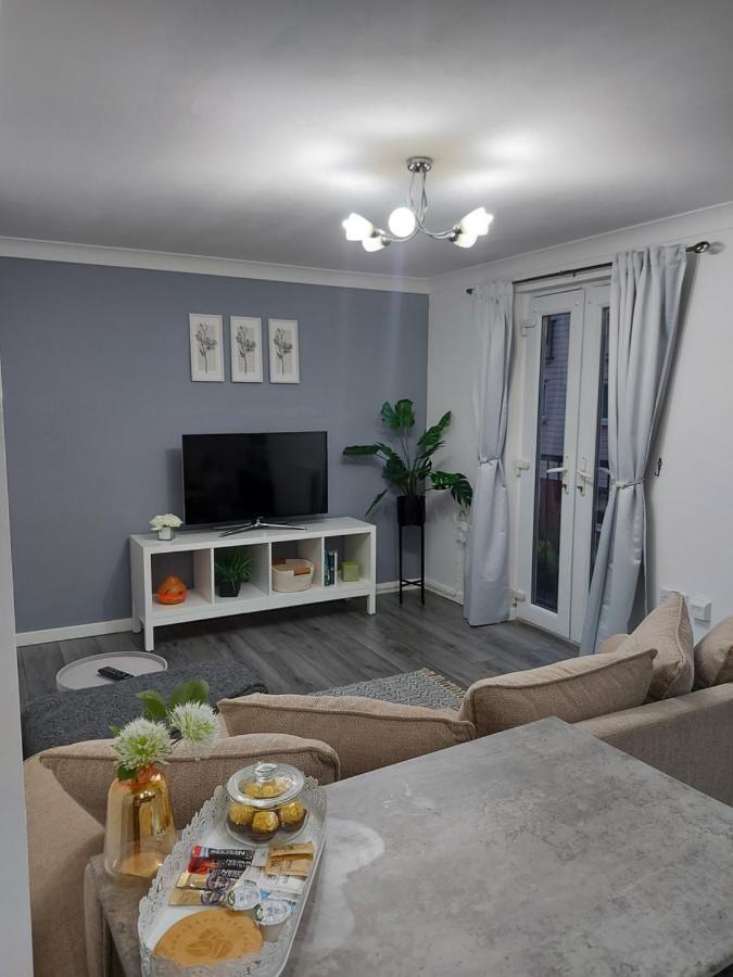 Lovely 1-Bedroom Condo With Parking On Premises Minworth Exterior foto