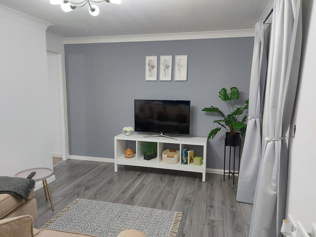 Lovely 1-Bedroom Condo With Parking On Premises Minworth Exterior foto