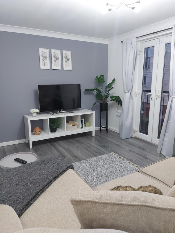 Lovely 1-Bedroom Condo With Parking On Premises Minworth Exterior foto